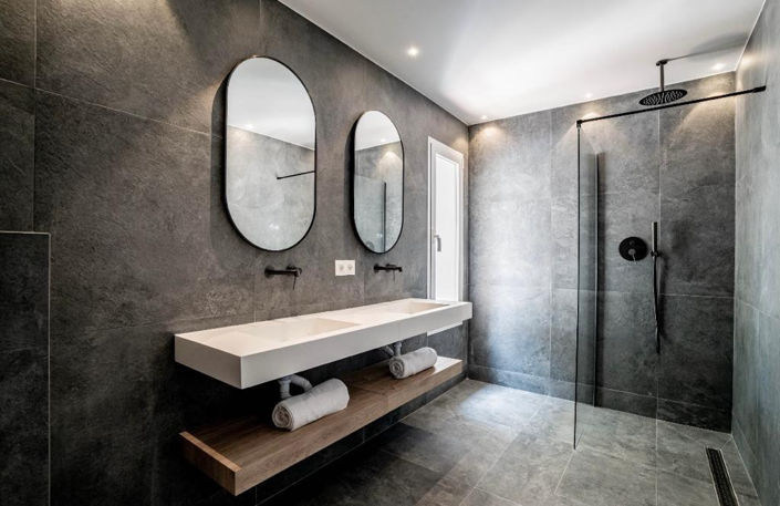 Image No.23-3 Bed Property for sale