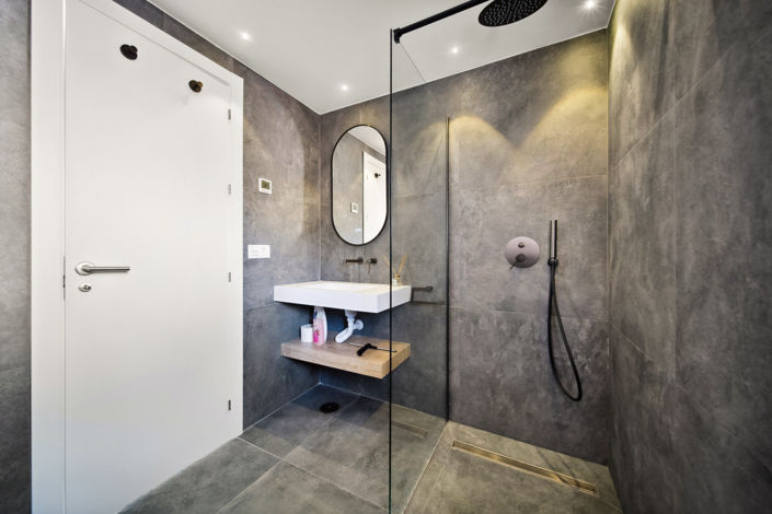 Image No.39-3 Bed Property for sale