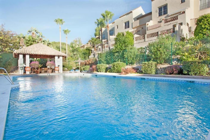 Image No.42-3 Bed Property for sale