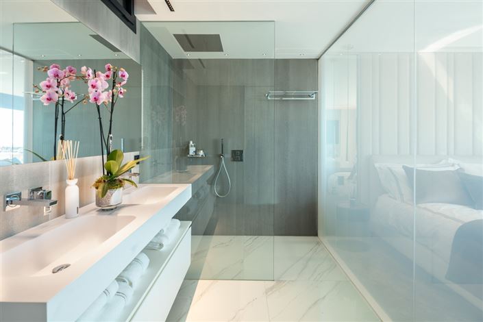 Image No.17-3 Bed Apartment for sale