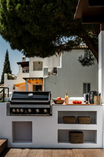 Image No.20-3 Bed Apartment for sale