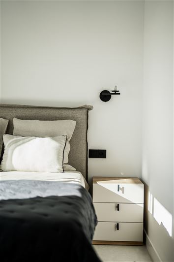 Image No.23-3 Bed Property for sale