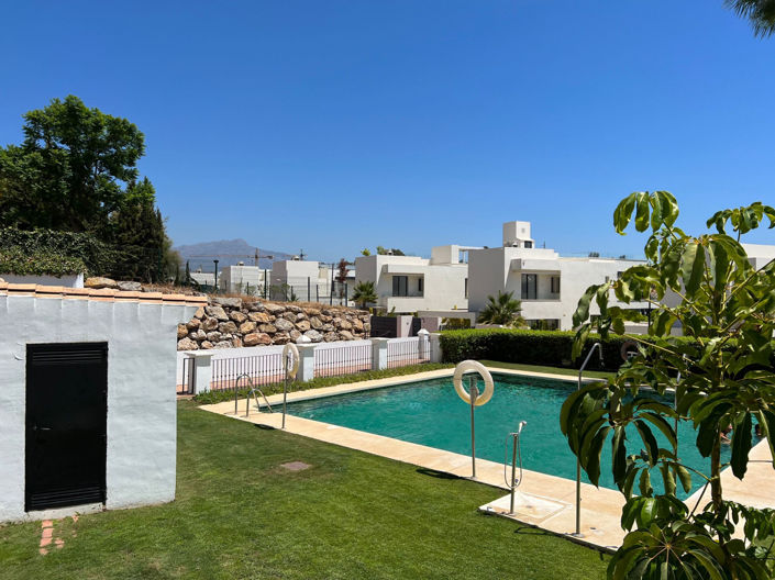 Image No.15-4 Bed House for sale