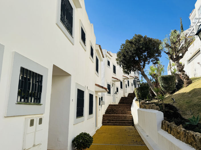 Image No.2-Maison de ville de 3 chambres à vendre à Marbella