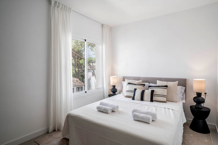 Image No.23-4 Bed Property for sale