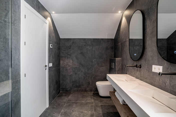 Image No.26-4 Bed Property for sale