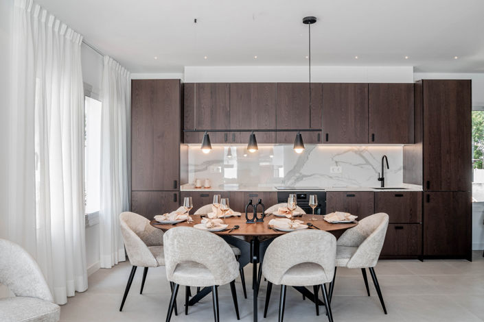 Image No.3-4 Bed Property for sale