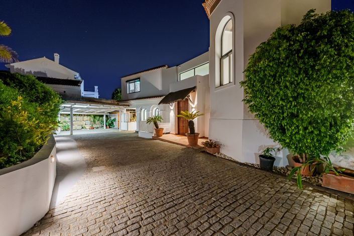 Image No.42-5 Bed Villa for sale