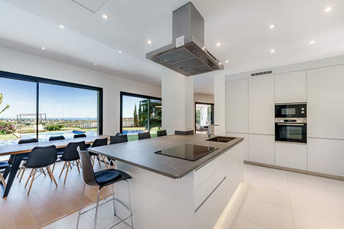 Image No.9-5 Bed Villa for sale