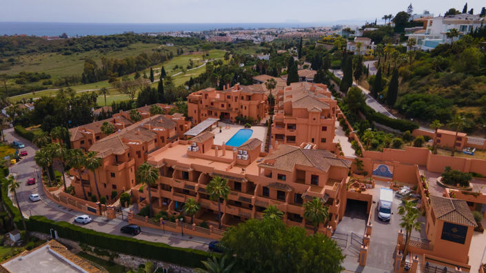 Image No.24-3 Bed Property for sale