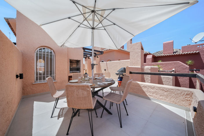 Image No.20-3 Bed Townhouse for sale