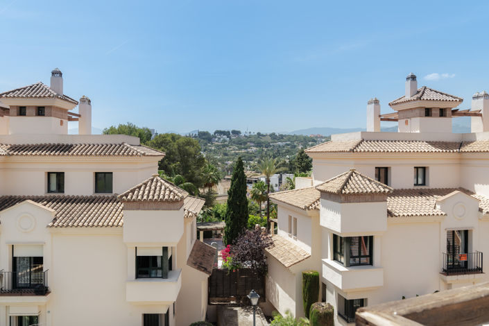 Image No.24-3 Bed Townhouse for sale