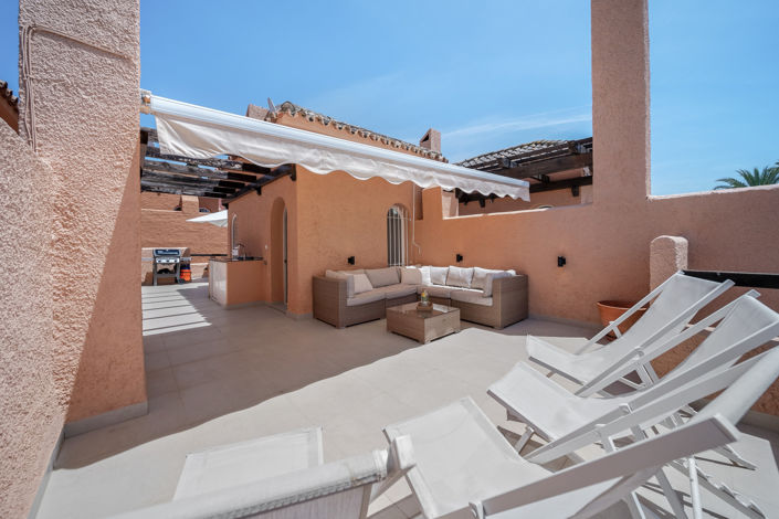 Image No.25-3 Bed Townhouse for sale