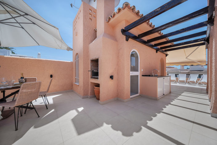 Image No.3-3 Bed Townhouse for sale