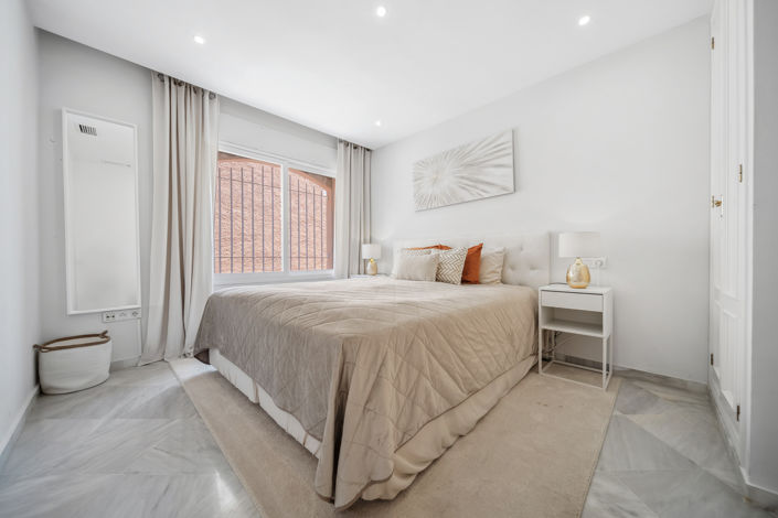 Image No.33-3 Bed Townhouse for sale