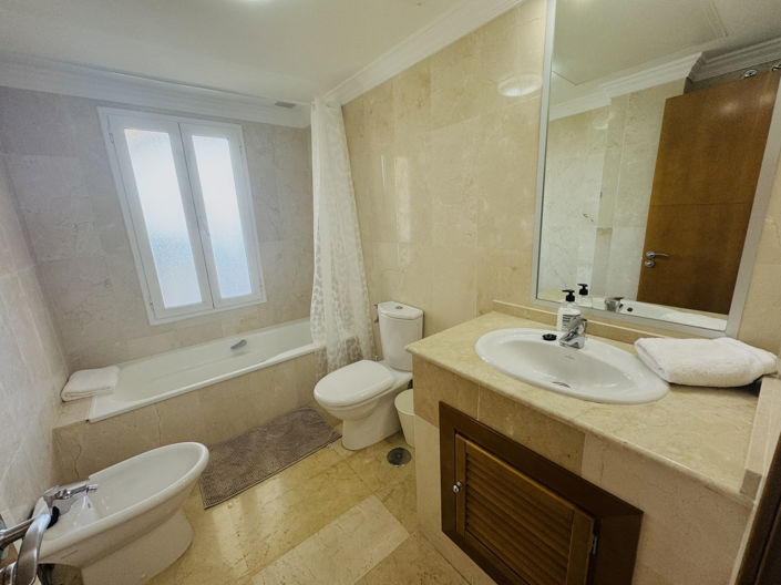 Image No.26-2 Bed Apartment for sale