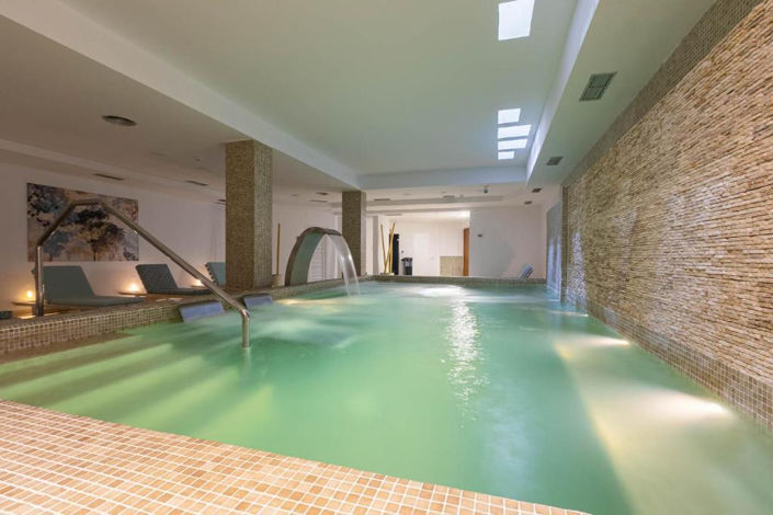 Image No.8-2 Bed Apartment for sale