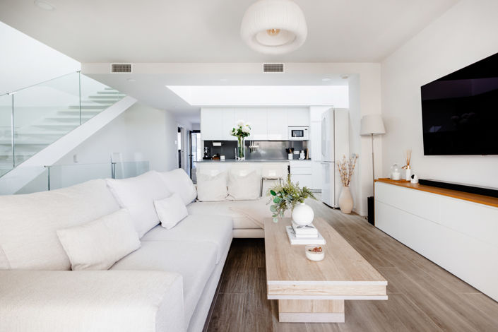 Image No.1-4 Bed Townhouse for sale