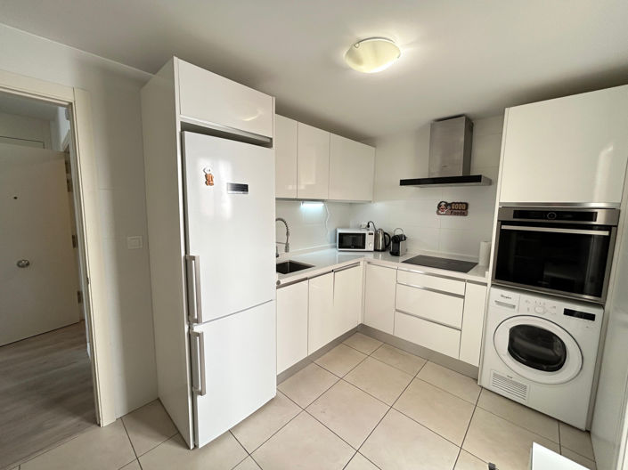 Image No.11-3 Bed Apartment for sale