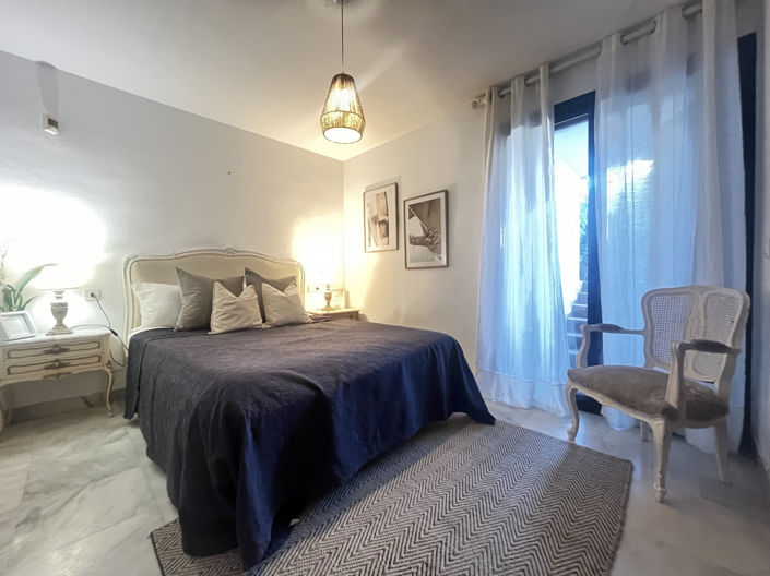 Image No.9-2 Bed Townhouse for sale