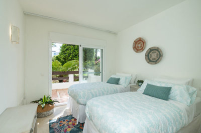 b98le8d7m9k3degpefzhs0lif8u4xzvzhwxtmggyekxx9