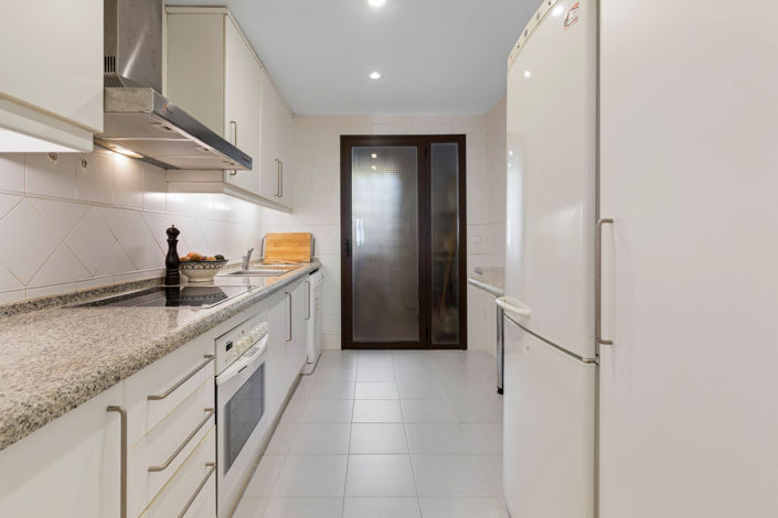 Image No.13-3 Bed Apartment for sale