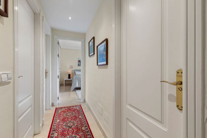 Image No.24-3 Bed Apartment for sale