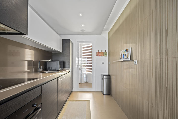 Image No.14-3 Bed Property for sale