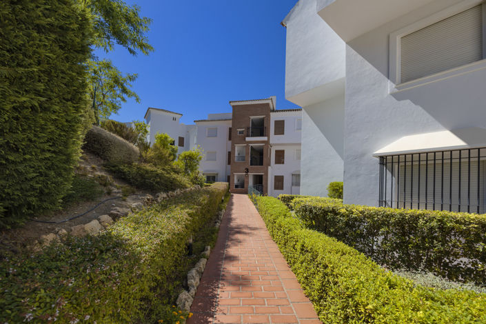 Image No.27-3 Bed Property for sale