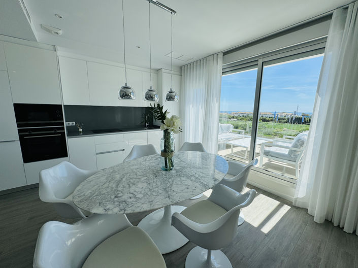 Image No.5-2 Bed Property for sale