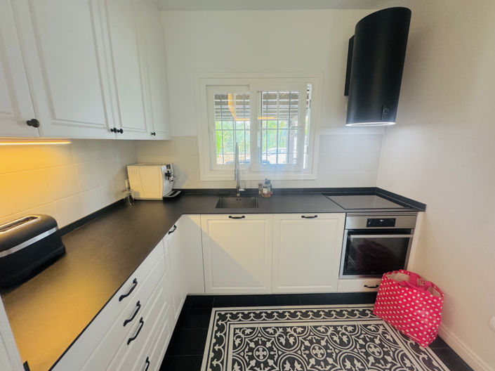 Image No.39-4 Bed Townhouse for sale