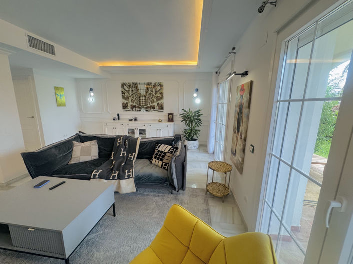 Image No.24-4 Bed Townhouse for sale