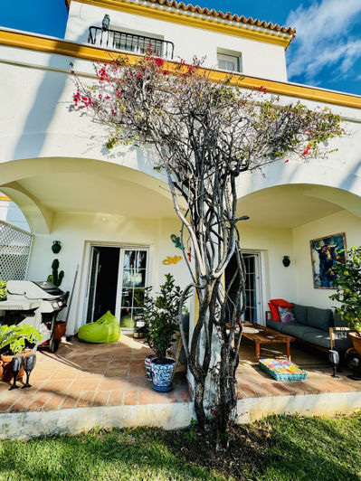 Image No.25-4 Bed Townhouse for sale