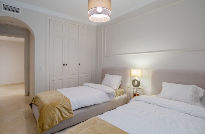 Image No.16-3 Bed Property for sale