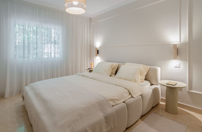 Image No.18-3 Bed Property for sale