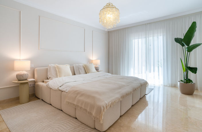 Image No.22-3 Bed Property for sale