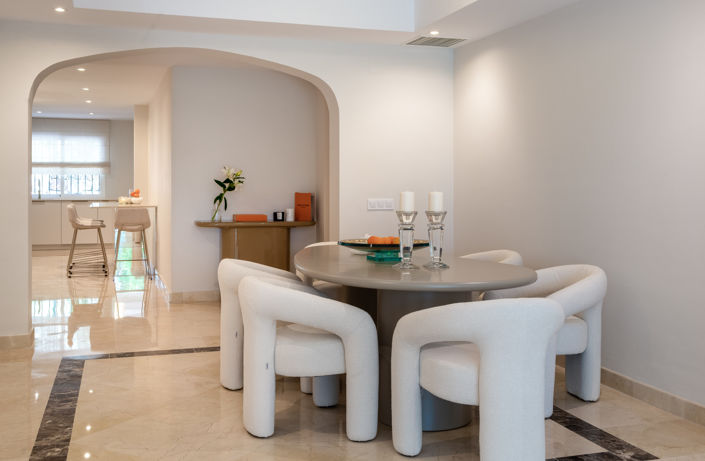 Image No.4-3 Bed Property for sale