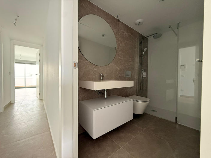 Image No.21-2 Bed Apartment for sale