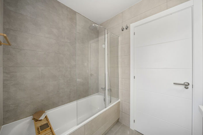 Image No.27-4 Bed House for sale
