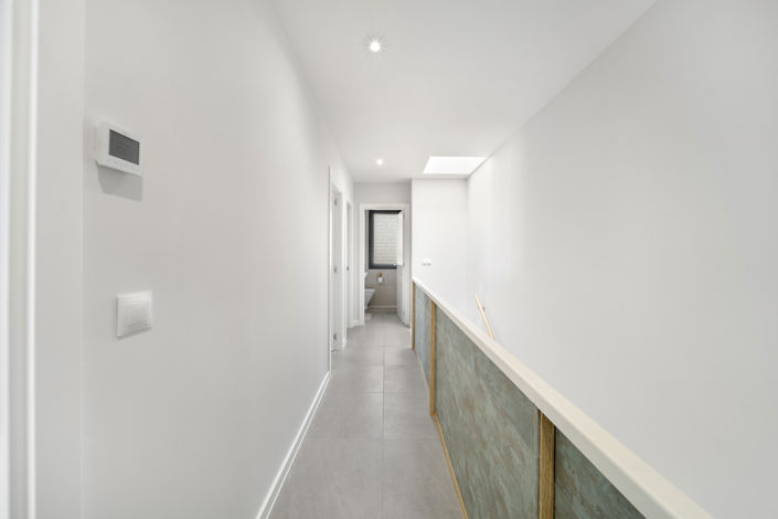 Image No.31-4 Bed House for sale