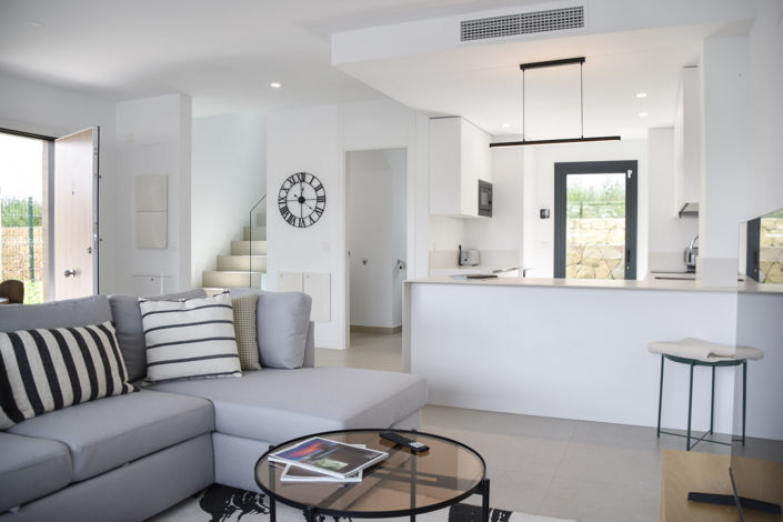 Image No.14-3 Bed House for sale