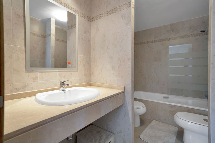 Image No.23-Appartement de 2 chambres à vendre à Estepona