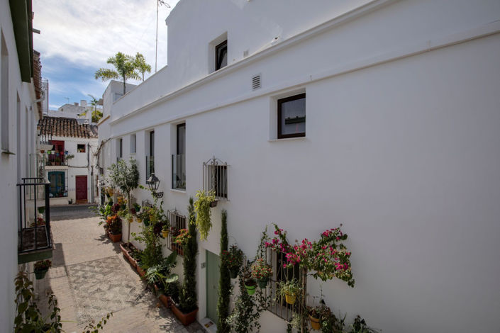 Image No.19-4 Bed House for sale