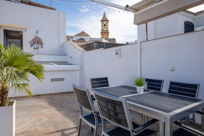 Image No.22-4 Bed House for sale