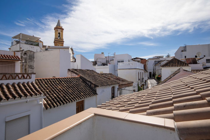 Image No.27-4 Bed House for sale