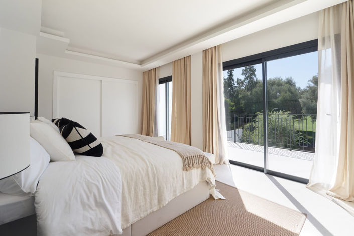 Image No.38-4 Bed Townhouse for sale