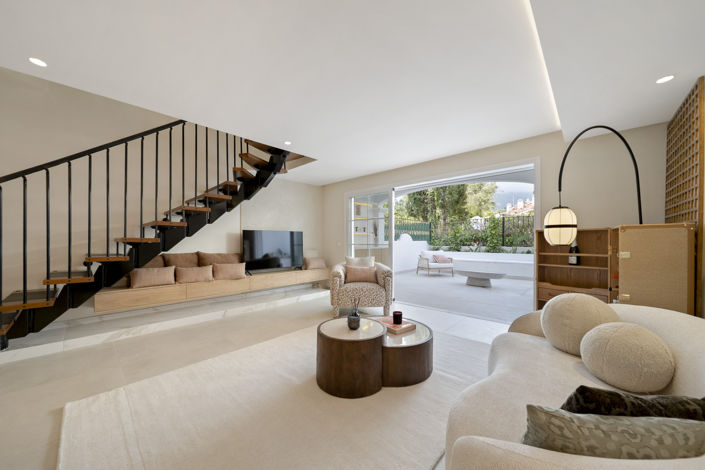 Image No.9-3 Bed Townhouse for sale