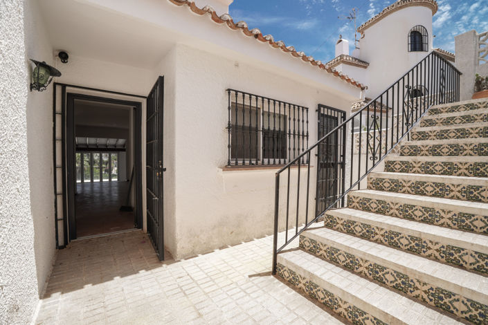 Image No.29-4 Bed Villa for sale