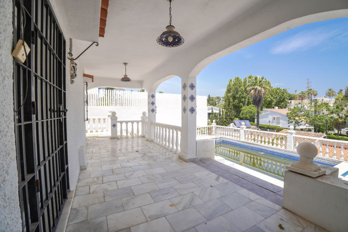 Image No.32-4 Bed Villa for sale