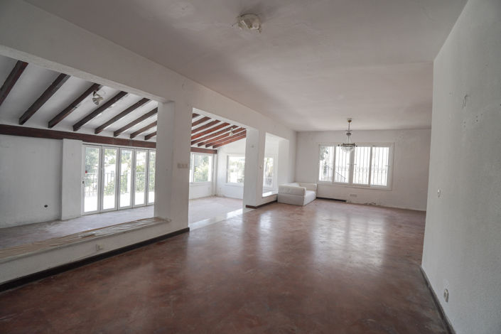 Image No.38-4 Bed Villa for sale